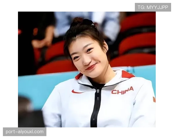 李梦赛场像猛兽，下场拎着名牌买菜那画面我笑抽